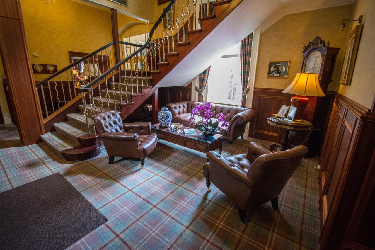 Castle Hotel Huntly Exterior photo